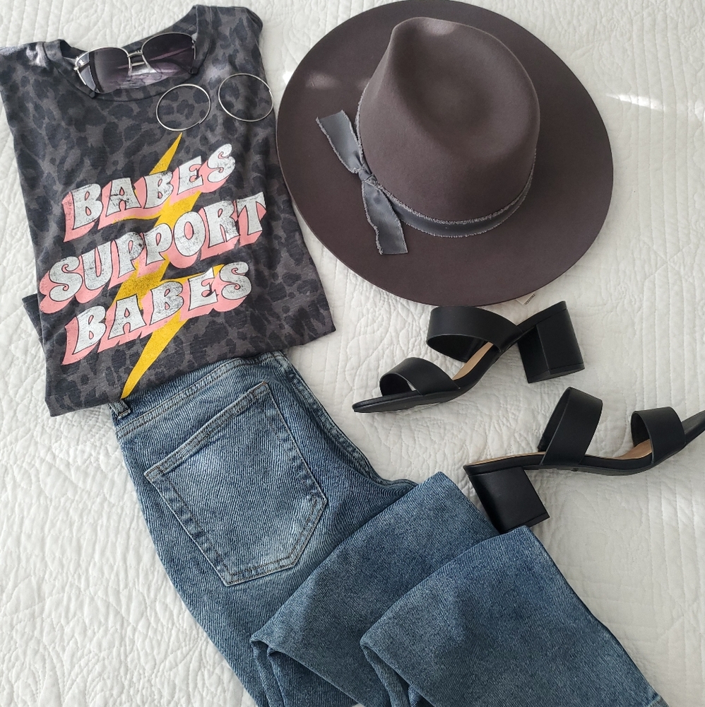Babes Support Babes Grey Leopard Print Graphic Tee - Picture 4 of 4